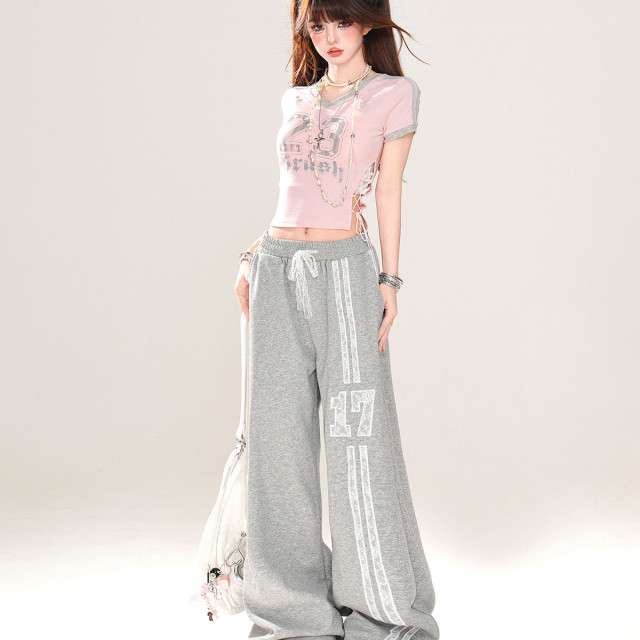 藝高校花 韓系酷辣正肩T恤女夏短袖顯瘦修身通勤上衣