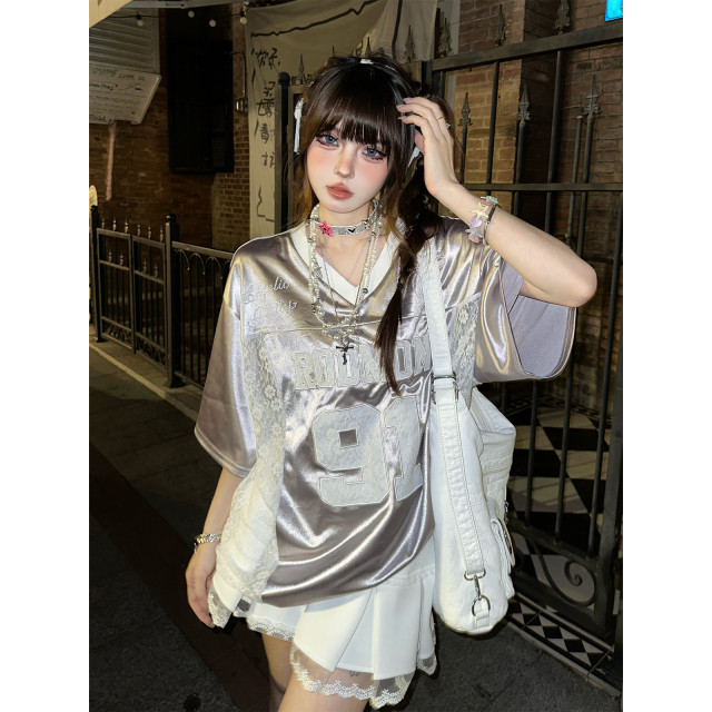 絕美插班生 美式V領刺繡正肩短袖t恤女夏季寬松上衣潮