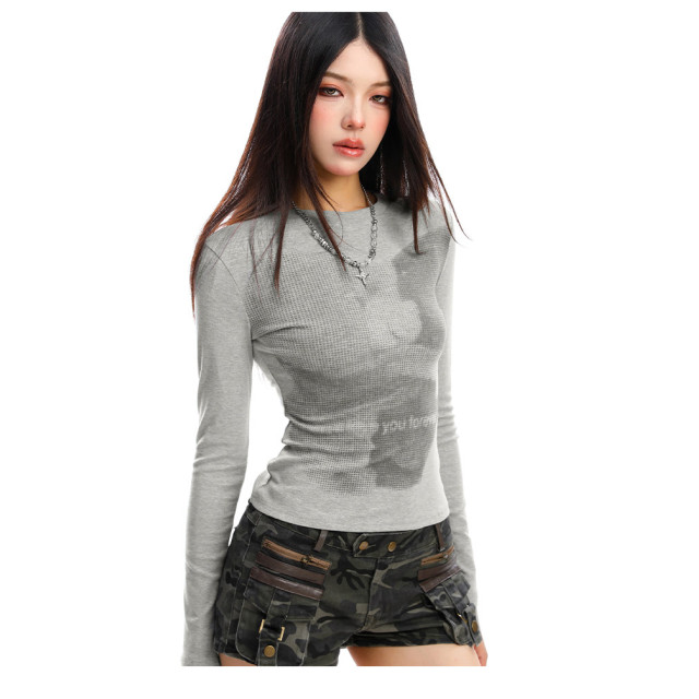 美式復古小熊印花正肩長袖T恤女秋季修身顯瘦辣妹短款上衣