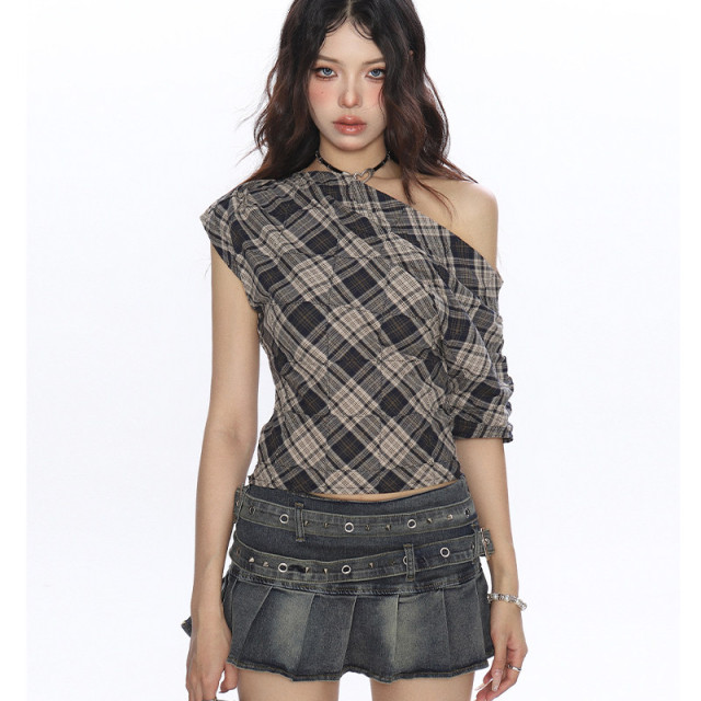 辣妹撞色格子斜肩短袖T恤女夏季設計感韓系露肩顯瘦上衣潮