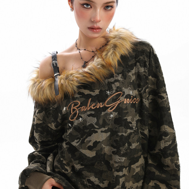 美式辣妹迷彩斜肩衛衣女秋冬可拆卸毛領露肩顯瘦寬松上衣
