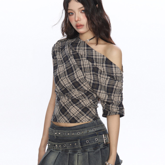 辣妹撞色格子斜肩短袖T恤女夏季設計感韓系露肩顯瘦上衣潮