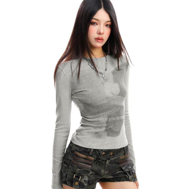 美式復古小熊印花正肩長袖T恤女秋季修身顯瘦辣妹短款上衣