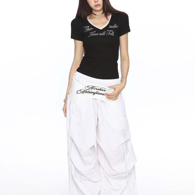 美式v領蕾絲邊字母正肩短袖T恤女夏季收腰顯瘦短款上衣潮