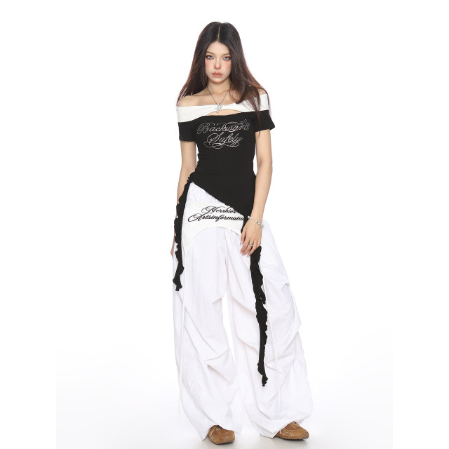 辣妹燙鉆字母一字肩短袖T恤女夏季不規則流蘇顯瘦露肩上衣