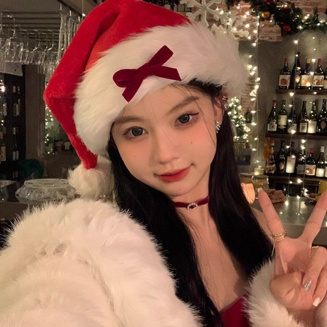 𝚃𝚆𝙴𝙽𝚃𝚈｜圣诞 氛围 感 红色 蝴蝶结 圣诞帽 节日 装扮 头饰 成人 拍照道具