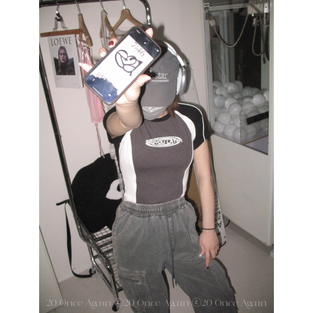 𝚃𝚆𝙴𝙽𝚃𝚈｜黑灰白美式復古上衣