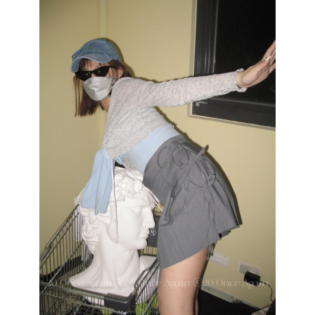 𝚃𝚆𝙴𝙽𝚃𝚈｜灰色甜辣薄款抽繩罩衫