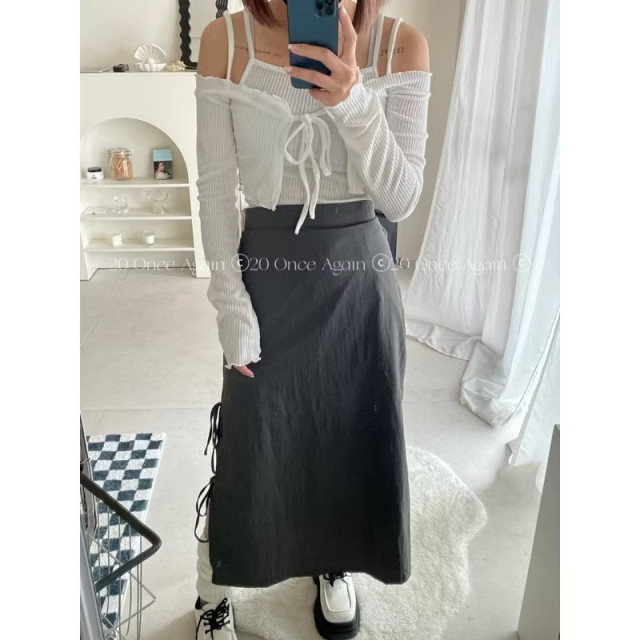 𝚃𝚆𝙴𝙽𝚃𝚈正韓🇰🇷現｜螺紋 針織 吊帶 露肩 花邊 兩件式 套裝（2colors)