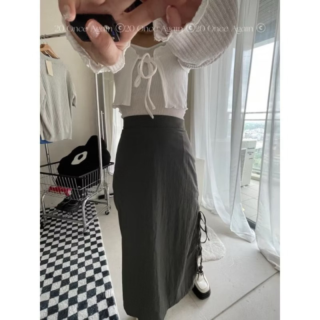 𝚃𝚆𝙴𝙽𝚃𝚈正韓🇰🇷現｜螺紋 針織 吊帶 露肩 花邊 兩件式 套裝（2colors)