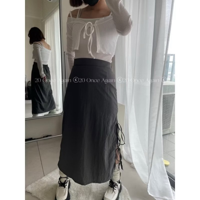 𝚃𝚆𝙴𝙽𝚃𝚈正韓🇰🇷現｜螺紋 針織 吊帶 露肩 花邊 兩件式 套裝（2colors)